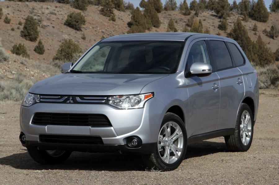 Mitsubishi Outlander '2014
